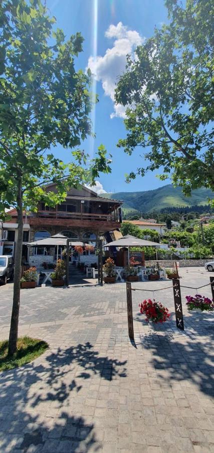 Hotel Piccolino Shkoder Bagian luar foto