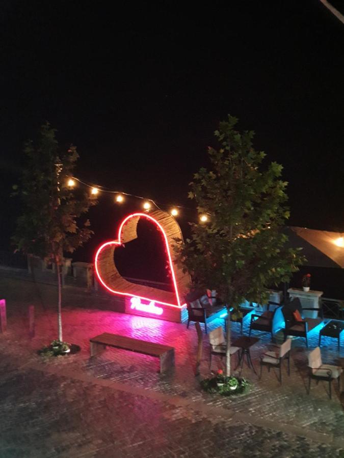 Hotel Piccolino Shkoder Bagian luar foto