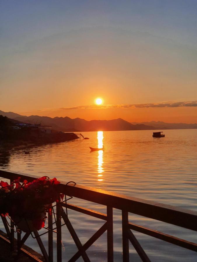 Hotel Piccolino Shkoder Bagian luar foto